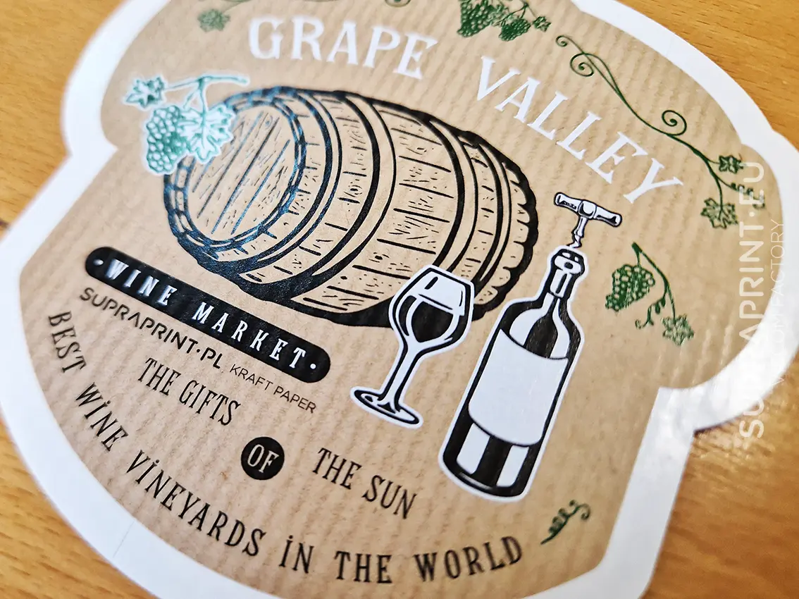 roll labels printed on kraft paper